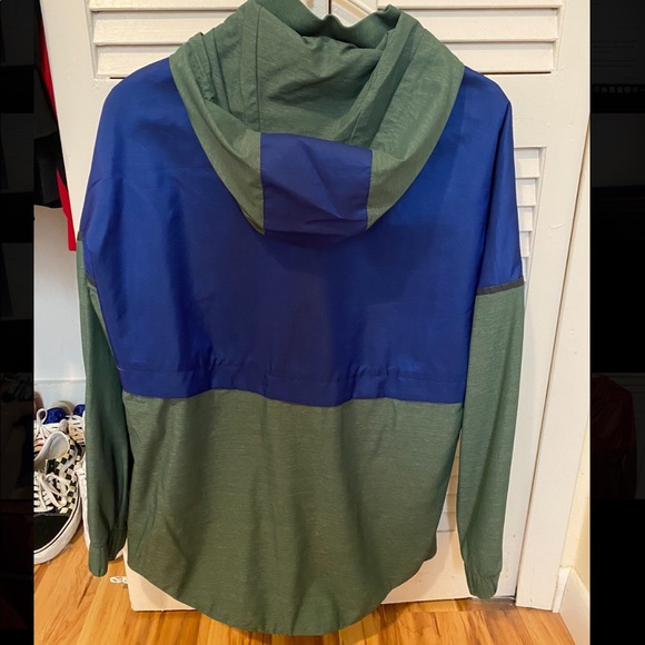 Youth Blue and Green Nike Windbreaker - Picture 2 of 5